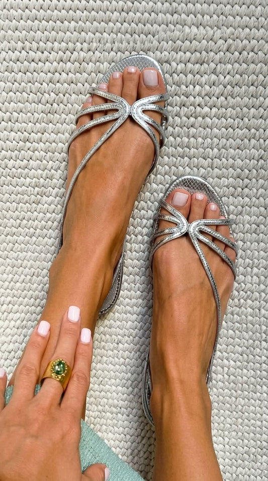 Delia | Sandalias de Tiras Metalizadas