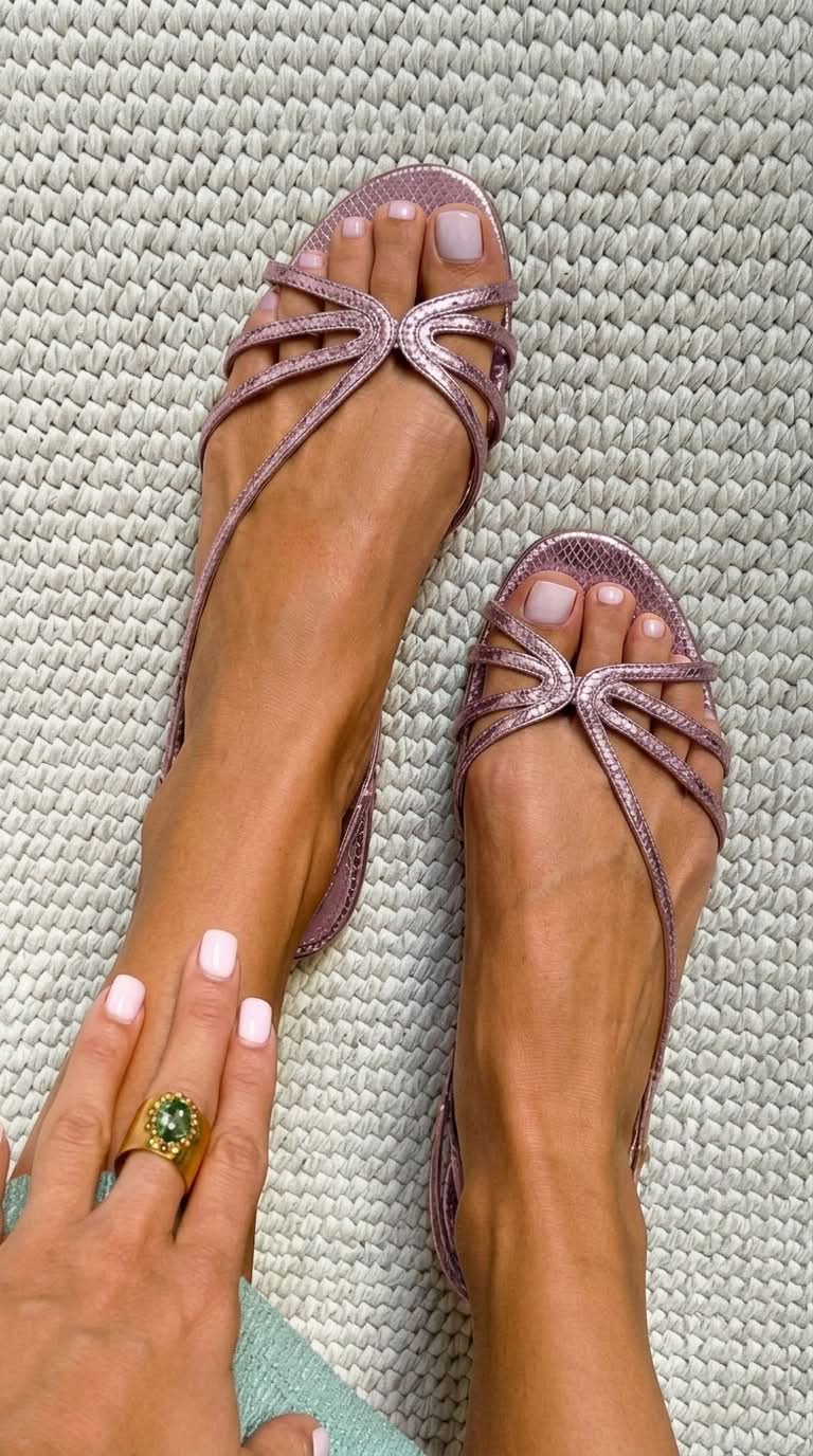 Delia | Sandalias de Tiras Metalizadas