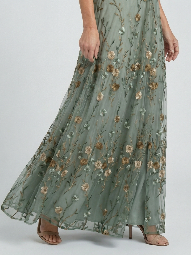Selena | Vestido Maxi Halter Floral en Verde Salvia