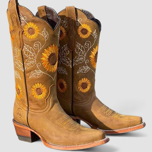 Belén | Botas Camperas con Bordado Floral